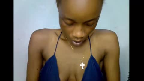 Snapshot of slim_petitqueen chatting on 20, 12, 2025 Alice online show from 20, 12, 2025
