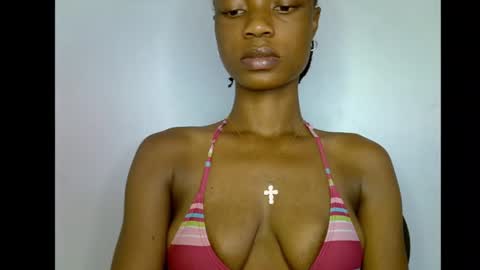 Snapshot of slim_petitqueen chatting on 8, 1, 2026 Alice online show from 8, 1, 2026