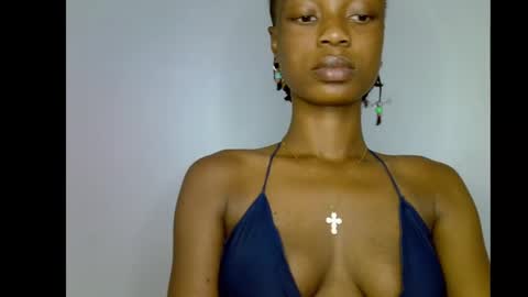 Snapshot of slim_petitqueen chatting on 15, 1, 2026 Alice online show from 15, 1, 2026