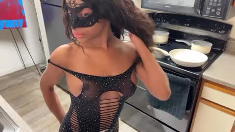 Snapshot of slimaddictionxxx chatting on 8, 1, 2025 Barbie Stylebender online show from 8, 1, 2025