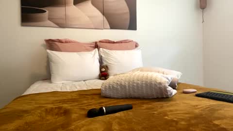 Snapshot of slimaddictionxxx chatting on 22, 9, 2025 Barbie Stylebender online show from 22, 9, 2025