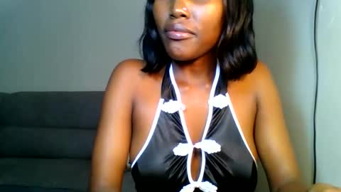 Snapshot of slimebonie chatting on 27, 5, 2026 purity online show from 27, 5, 2026