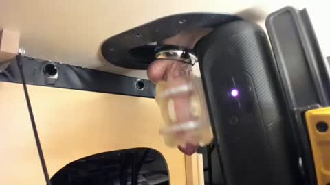 Slimguerrilla online show from 25, 4, 2026