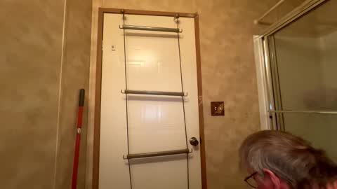 slimjim061560 online show from 3, 2, 2026