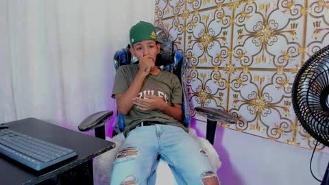 SlimLatino  online show from 7, 4, 2026