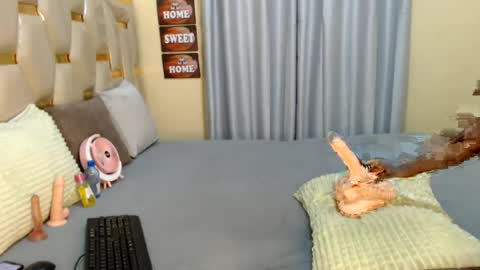 slimqueenbae online show from 19, 7, 2026