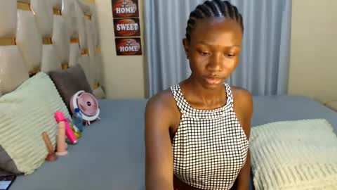 slimqueenbae online show from 20, 7, 2026
