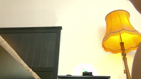 Snapshot of slimtempt chatting on 11, 5, 2026 Lara online show from 11, 5, 2026