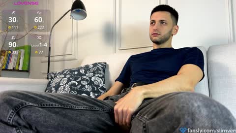 Snapshot of slimvers chatting on 8, 1, 2025 Art online show from 8, 1, 2025