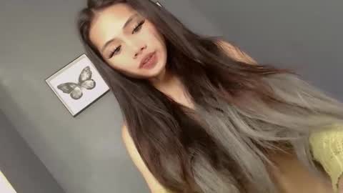 slut4attention online show from 26, 4, 2026