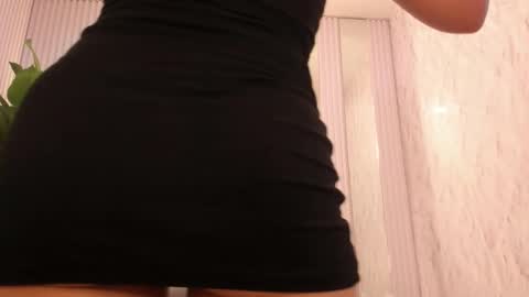 Paola  online show from 5, 3, 2026