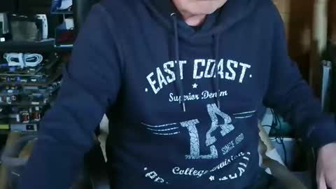 Snapshot of slutboybot chatting on 18, 3, 2026 slutboybot online show from 18, 3, 2026