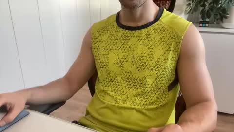 Snapshot of slutguy81 chatting on 16, 3, 2026 Slutguy81 online show from 16, 3, 2026