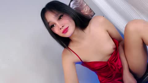 slutnextdoor28 online show from 25, 4, 2026