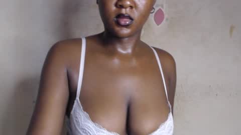 Snapshot of sluttx_choco chatting on 2, 6, 2026 sluttx_choco online show from 2, 6, 2026