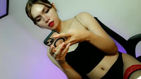slutty_rose69 online show from 27, 4, 2026