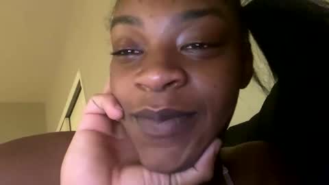 sluttyduchess1 online show from 27, 4, 2026