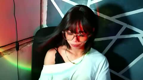 sluttypatotie online show from 24, 4, 2026
