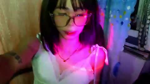 sluttypatotie online show from 19, 5, 2026