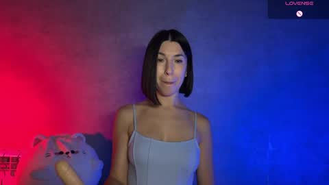 Snapshot of smaillev chatting on 10, 5, 2026 Melani online show from 10, 5, 2026