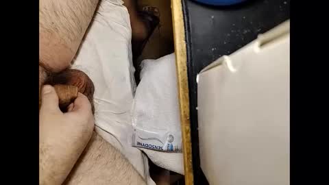 Snapshot of small_1986 chatting on 20, 11, 2025 transmisin gratuita bajo demanda free broadcast on demand online show from 20, 11, 2025