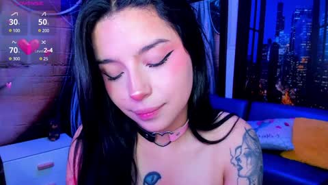 Snapshot of small__naughty chatting on 5, 12, 2024 Mariana Torres online show from 5, 12, 2024