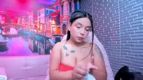 Snapshot of small__naughty chatting on 18, 10, 2025 Mariana Torres online show from 18, 10, 2025