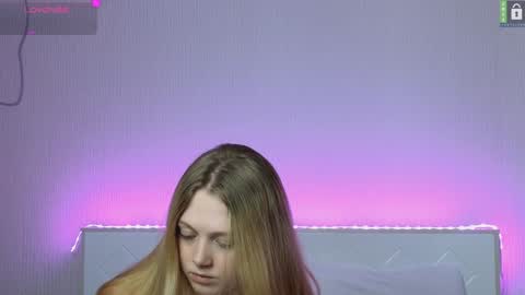 Snapshot of small_blondee chatting on 4, 2, 2025 Emily online show from 4, 2, 2025