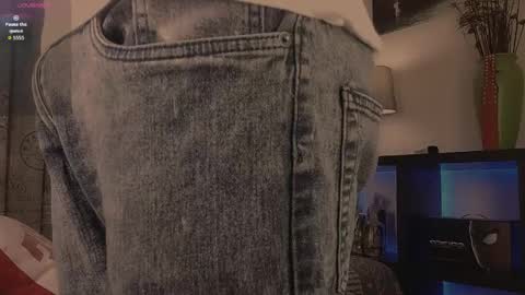 Smalldickboy4life online show from 9, 5, 2026