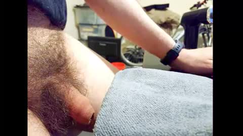 Small Hairy Uncut online show from 27, 4, 2026