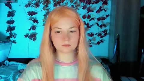 Snapshot of smallimpmeili chatting on 22, 10, 2025 smallimpmeili online show from 22, 10, 2025