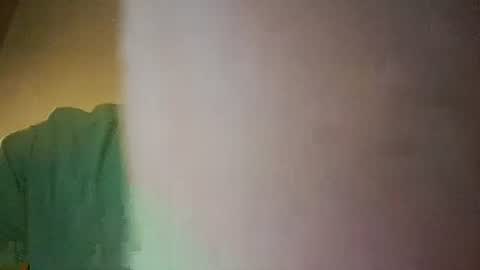 Snapshot of smallone8825 chatting on 20, 9, 2025 smallone8825 online show from 20, 9, 2025