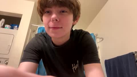 Snapshot of smalltshbigtits chatting on 20, 11, 2025 smalltshbigtits online show from 20, 11, 2025