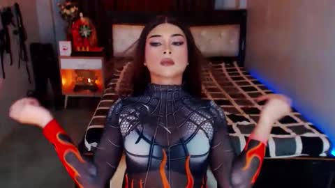 smasherqueen online show from 3, 11, 2025