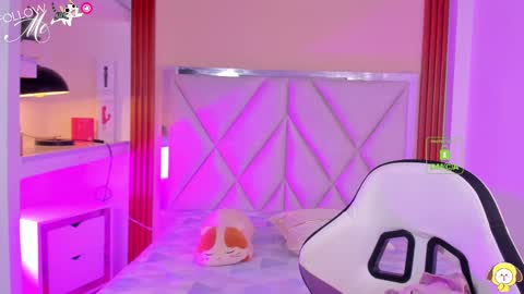 smile__1 online show from 16, 9, 2025