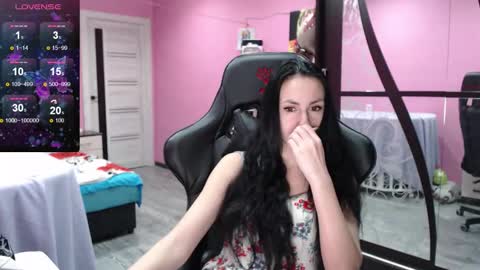 Snapshot of smile_cute_fox chatting on 14, 11, 2025 smile_cute_fox online show from 14, 11, 2025