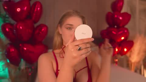 Mia online show from 14, 2, 2026