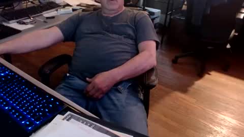 Snapshot of smly chatting on 2, 4, 2026 smly online show from 2, 4, 2026