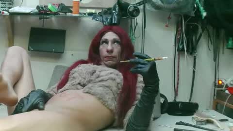 smokeslut365 online show from 20, 5, 2026