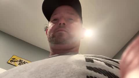 smokeymt420 online show from 25, 2, 2026