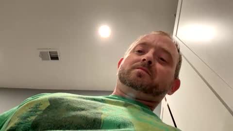 smokeymt420 online show from 25, 4, 2026