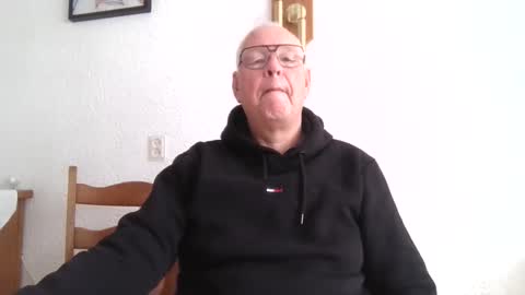 Snapshot of smoothy5460 chatting on 7, 2, 2025 smoothy5460 online show from 7, 2, 2025