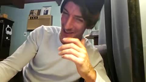 Snackyyyy online show from 28, 4, 2026