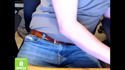 Snapshot of sneakybill82 chatting on 7, 1, 2025 Sneakybill online show from 7, 1, 2025