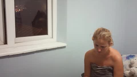 Snapshot of sneakylildevils chatting on 31, 5, 2026 Sneakylildevils online show from 31, 5, 2026