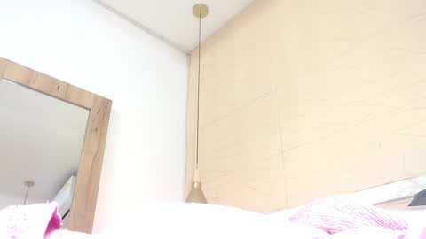 Hellen  online show from 4, 1, 2025