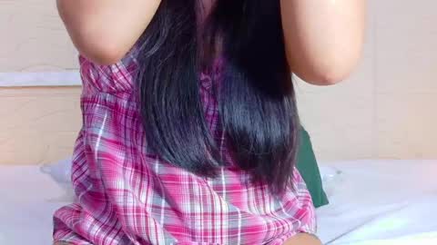 Hellen  online show from 27, 2, 2025