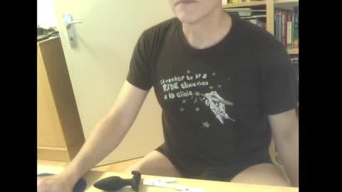 sneaxfreund online show from 6, 2, 2025