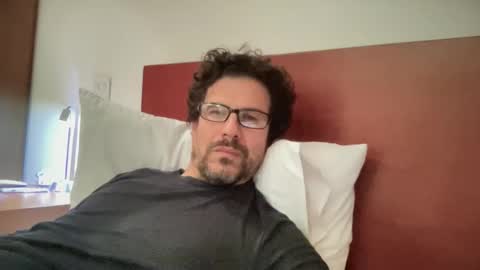 Snapshot of snfrisco76 chatting on 16, 12, 2025 snfrisco76 online show from 16, 12, 2025