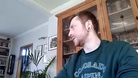 snoecks online show from 25, 2, 2026